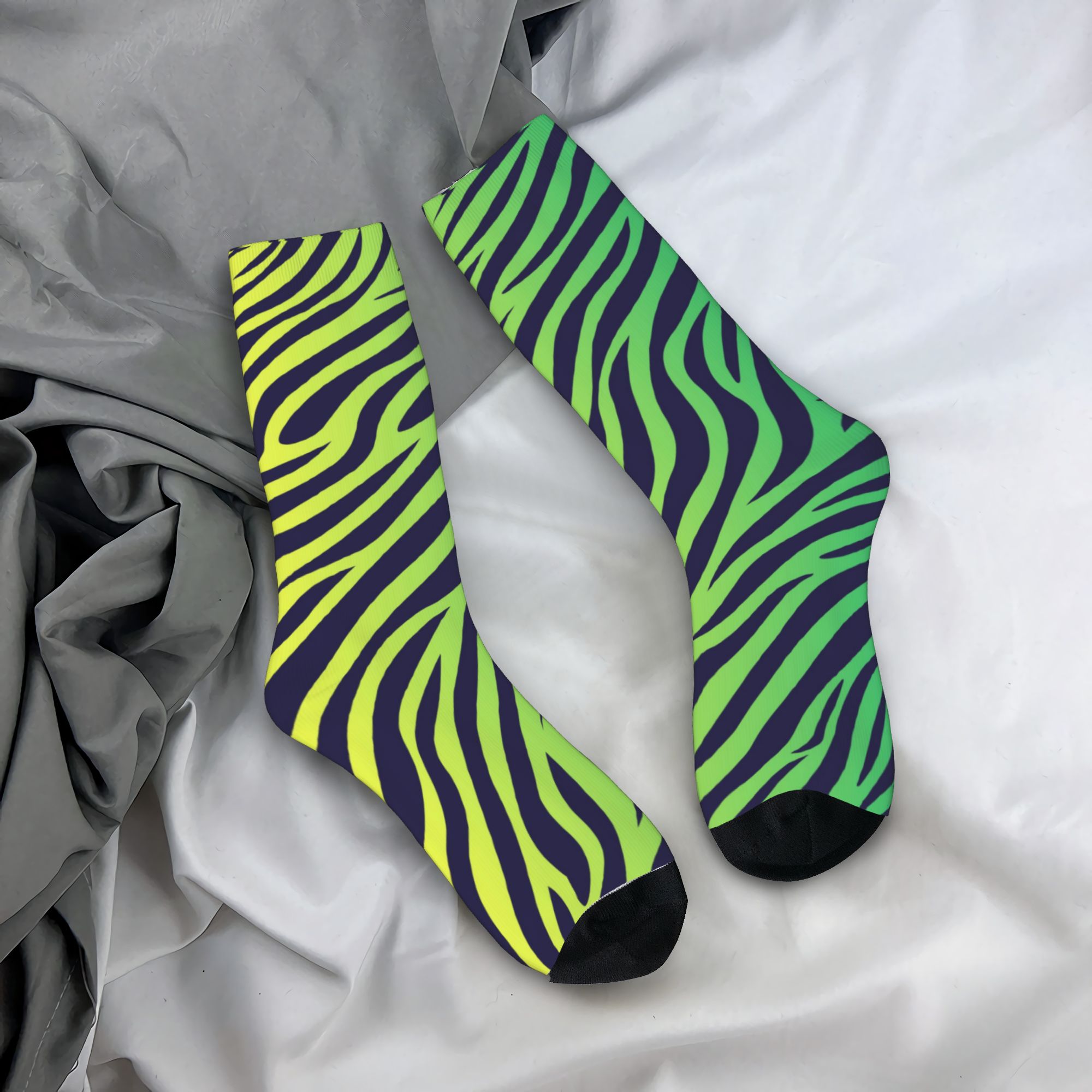 Dress Sock Men - جوارب ملونة بنمط جلد النمر والحمار