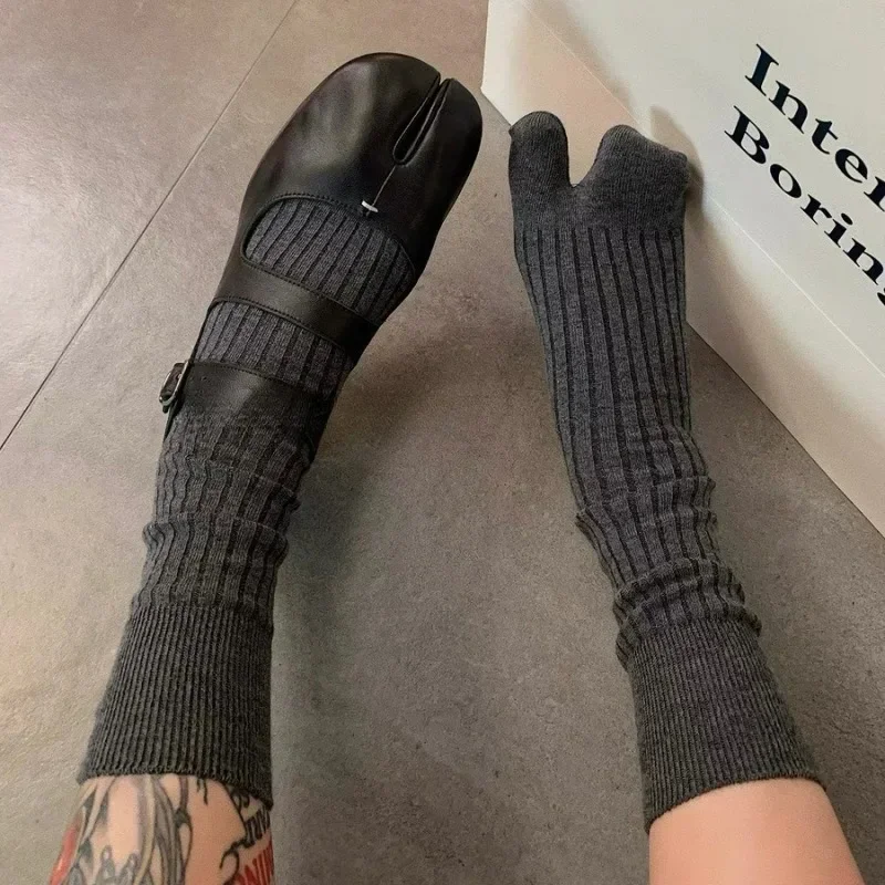 جوارب لوليتا قطنية عالية الفخذ - مراجعة Toe Sock Split وسعره